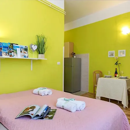 Bojana Free Parking Pula